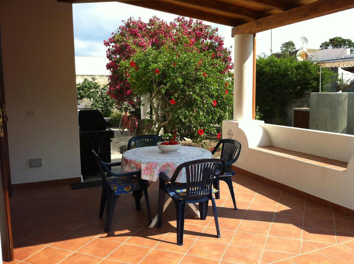 Villa By The Vulcano - 70Mq Plus Large Garden And Patio Eksteriør bilde